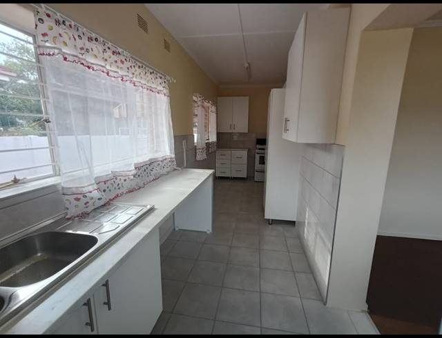 3 BEDROOM PROPERTY TO RENT IN STRUBENVALE